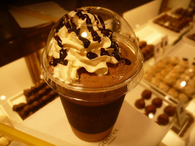 GODIVA Shinmarunochi Biru Ten photo 3