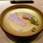 鮨 さかい - クエ、岡山のたいら貝ちょい炙り。