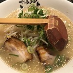 博多ラーメン よかよ - 