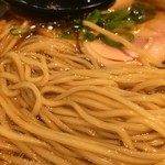 らーめん 鶏喰 - 細ストレート麺アップ