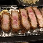 とんかつ小ばやし - 断面