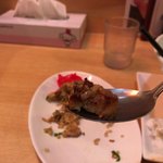 笑美寿亭 - 半チャーハン、チャーシューが大さじ半分くらいの大きさ！デカい！