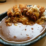ユトリ珈琲店 - 「チーズヒレカツカレー」