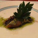 ピジョン - ホタルイカのバジルソース