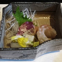 和食 了寛 - (造り)ひらすずき、本鰹、あおり烏賊