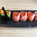 ぎふ初寿司 - ウニ サーモン巻きイクラ軍艦