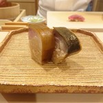 鮨 鈴木 - 真鯖の棒寿司も相変わらず美味しい