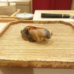 鮨 鈴木 - 煮穴子。これは旨い‼️煮方も甘過ぎないツメも老舗の味を彷彿させる。銀座では多分鮨鈴木の穴子が最強だと思う。