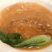 礼華 - フカヒレの土鍋入り姿煮込み
