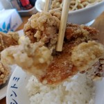 極濃湯麺 シントミ - 【2017.12.17(日)】唐揚げセット194円の唐揚げ