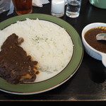 クロック - 骨付きチキンカレー