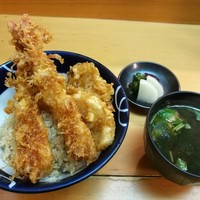 北新地 天富 - 海老天丼1,000円、香の物3種、みそ汁付き