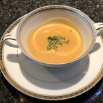 鉄板DINING集 - 渡り蟹のビスクスープ