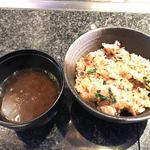 鉄板DINING集 - ＋500円ガーリックライスに変更、味噌汁