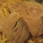 フスマにかけろ 中崎壱丁 中崎商店會1-6-18号ラーメン - 背脂ドーラ・にぼ・ヒーロ