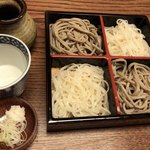 そば処 和邑 - 蕎麦二色盛り(しらゆき&ひきぐるみ)
