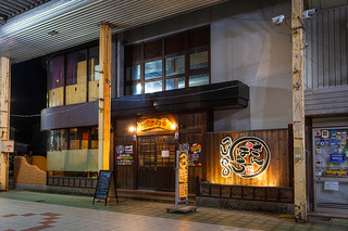 izakayasampachi - マナイ商店街内です。