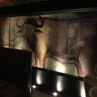 YAKINIKU 37west NY - NYのチャージングブルを彷彿のオシャレ店内