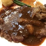 ステーキハウス キッチン飛騨 - デミグラスソースが素晴らしく美味しい。