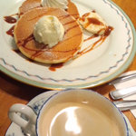 カフェ珈苑 - ホットケーキのセット