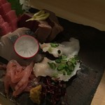 盃屋かづち - さわら・桜海老・貝