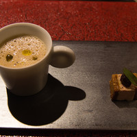 eclat - 牛蒡のカプチーノとフォアグラサンド