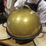 アカ - パエリア登場