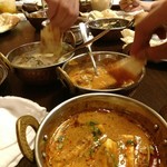 アロマズ オブ インディア - 飲み放題でカレー忘年会。