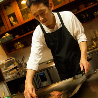 こだわりの料理と空間づくり