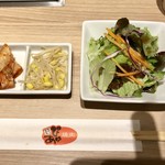 焼肉本舗 ぴゅあ - ランチセットのサラダ類