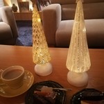 厨翠山   - ラウンジにて