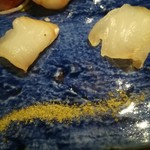 厨翠山   - お造り  ～厨の季節の一皿～   塩(出雲 藻塩)  
        鱈と オリーブ 米粉ソース  鱈 と藻塩   ほっき貝 ぼたん海老  柿のパッションフルーツソース