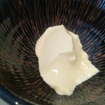 厨翠山   - 自家製豆腐。そのままでも、味噌汁インにでも。