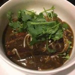 GRILL&Bar Hanaya - パクチー角煮カレー