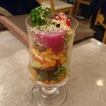 自然野菜レストラン 駒込 ナーリッシュ - あっちゃまんサラダパフェ