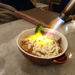 自然野菜レストラン 駒込 ナーリッシュ - とろ～りチーズの焦がし焼き大豆ミートの味噌デミソースがけ