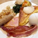 Miramar Garden - ビュッフェでピックアプ