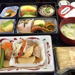 Taipei International Airport VIP Lounge - ビジネスクラスの機内食
