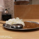 Handicraft Works - 肉食人の本気熟成カレー