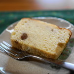 CAFE ひだまり - サービスのパウンドケーキ