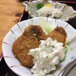 とじま亭 - ブリカツとぶりのカルパッチョ。新鮮なので、まったく臭みがかけらもありません。