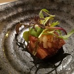 il Ktutti - 苦手なはずのクセさえ美味しく感じる！仔羊のロートロ、マスタードソースと柿