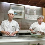 鮨　しらはた - お世話してくれた板さん、大将