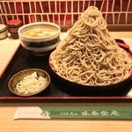 味奈登庵 - 牛せいろそば  富士山盛り！