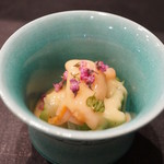 懐石 八泉 - うるいと赤貝（2017/4）