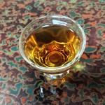 割烹 戸田本店 - 「貴醸酒」は、紹興酒のような色合い。