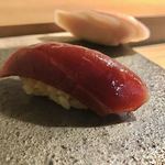 鮨 猪股 - 大間 170kg 2週間熟成 赤身漬け