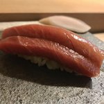 鮨 猪股 - 大間 150kg 1週間熟成 中トロ 漬け