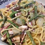 谷川のパスタ エルベ - イカ足や山菜がたっぷり入っています【料理】