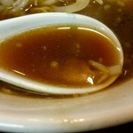 Onomichi Ramen Nanaya - マー油の香ばしさと、動物系スープのコクのある旨みがあります。